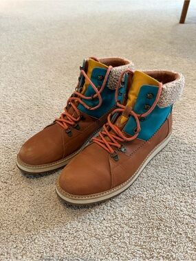 Toms Brown and Teal Leather Lace-Up Boots